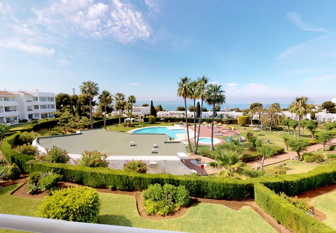 Apartment in Mijas Costa - Top Floor Apartment - Amazing Sea View