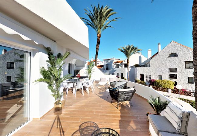 Apartment in Marbella - Jardines De Andalucía - EXQUISITE NEWLY RENOVATED Apartment in Marbella - Jardines De Andalucía - EXQUISITE NEWLY RENOVATED