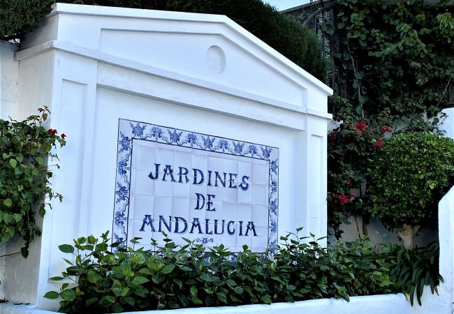 Apartment in Marbella - Jardines De Andalucía - EXQUISITE NEWLY RENOVATED Apartment in Marbella - Jardines De Andalucía - EXQUISITE NEWLY RENOVATED