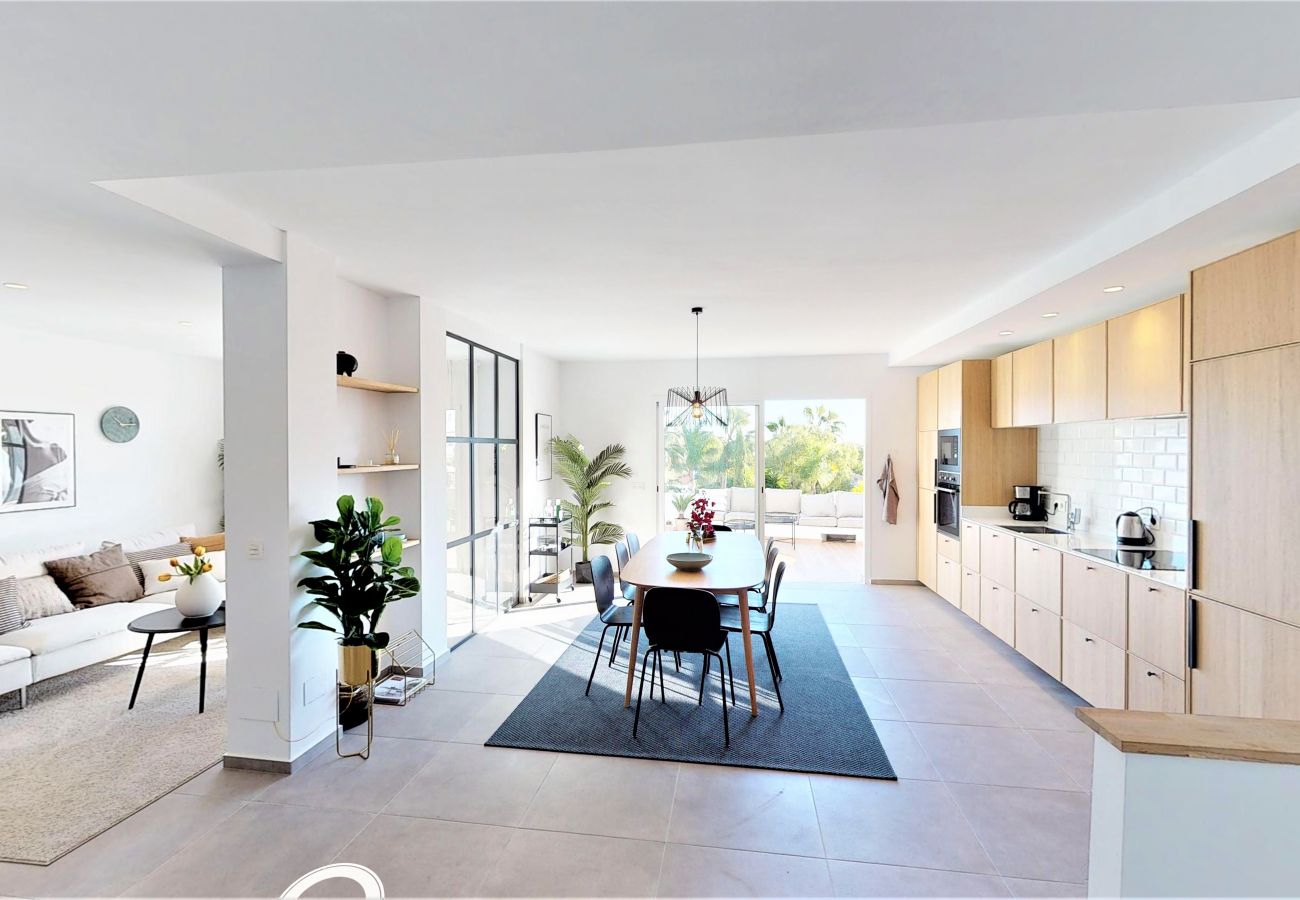 Apartment in Marbella - Jardines De Andalucía - EXQUISITE NEWLY RENOVATED