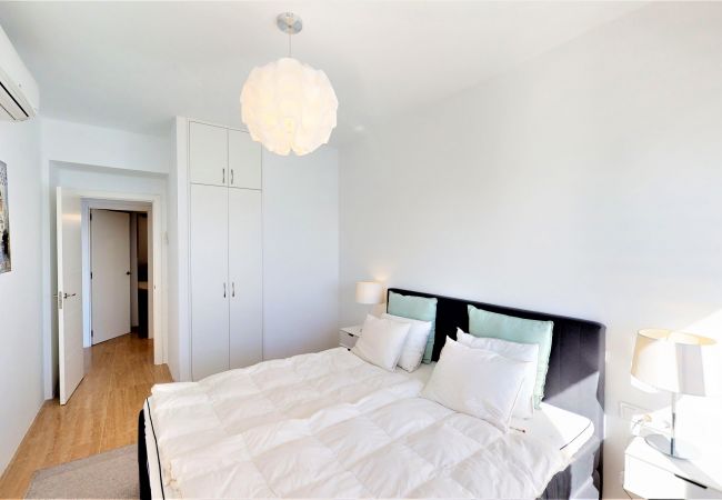 Apartment in Fuengirola - Olimpo - Fuengirola Beachfront Newly Renovated Apa Apartment in Fuengirola - Olimpo - Fuengirola Beachfront Newly Renovated Apa