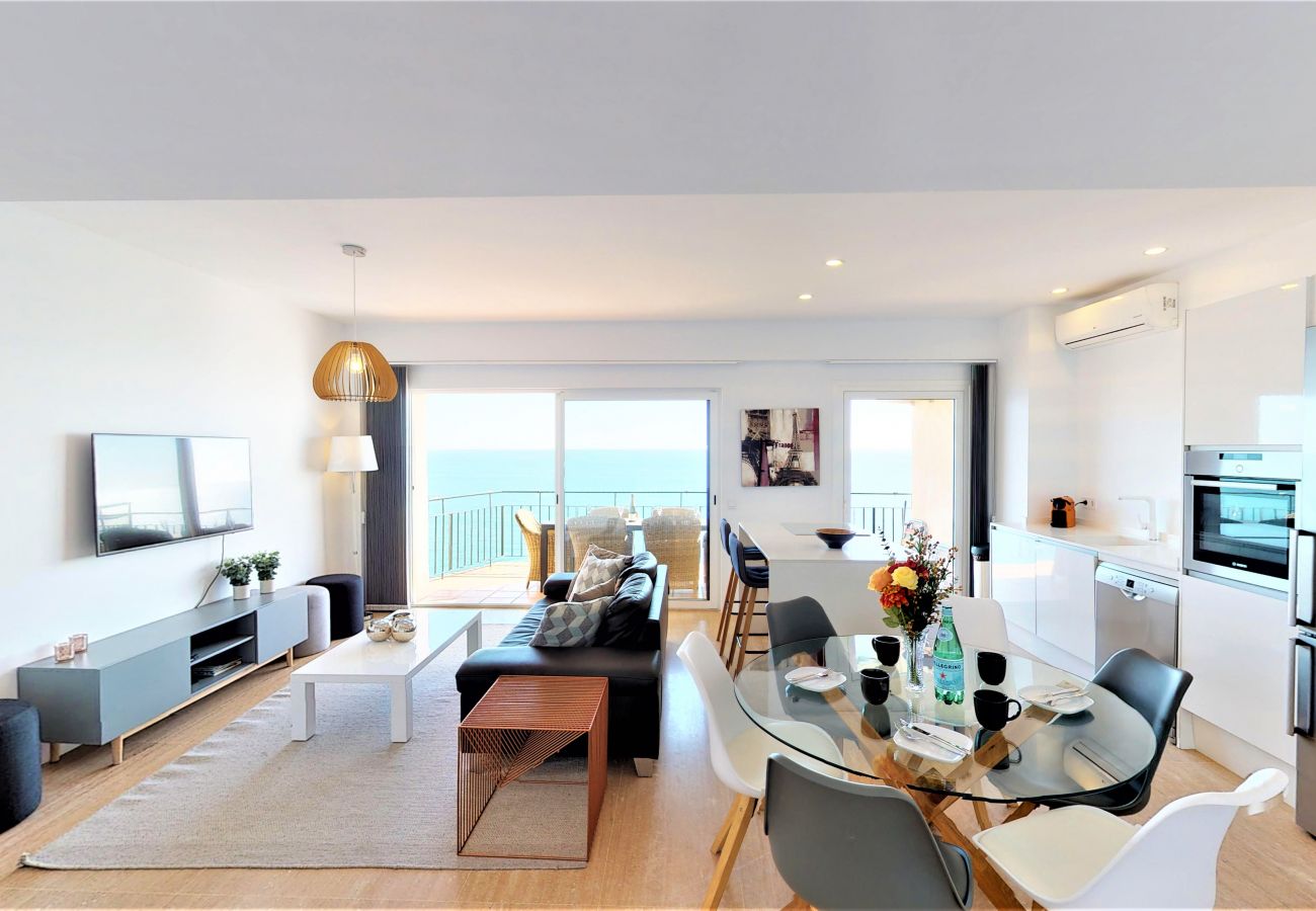 Apartment in Fuengirola - Olimpo - Fuengirola Beachfront Newly Renovated Apa Apartment in Fuengirola - Olimpo - Fuengirola Beachfront Newly Renovated Apa