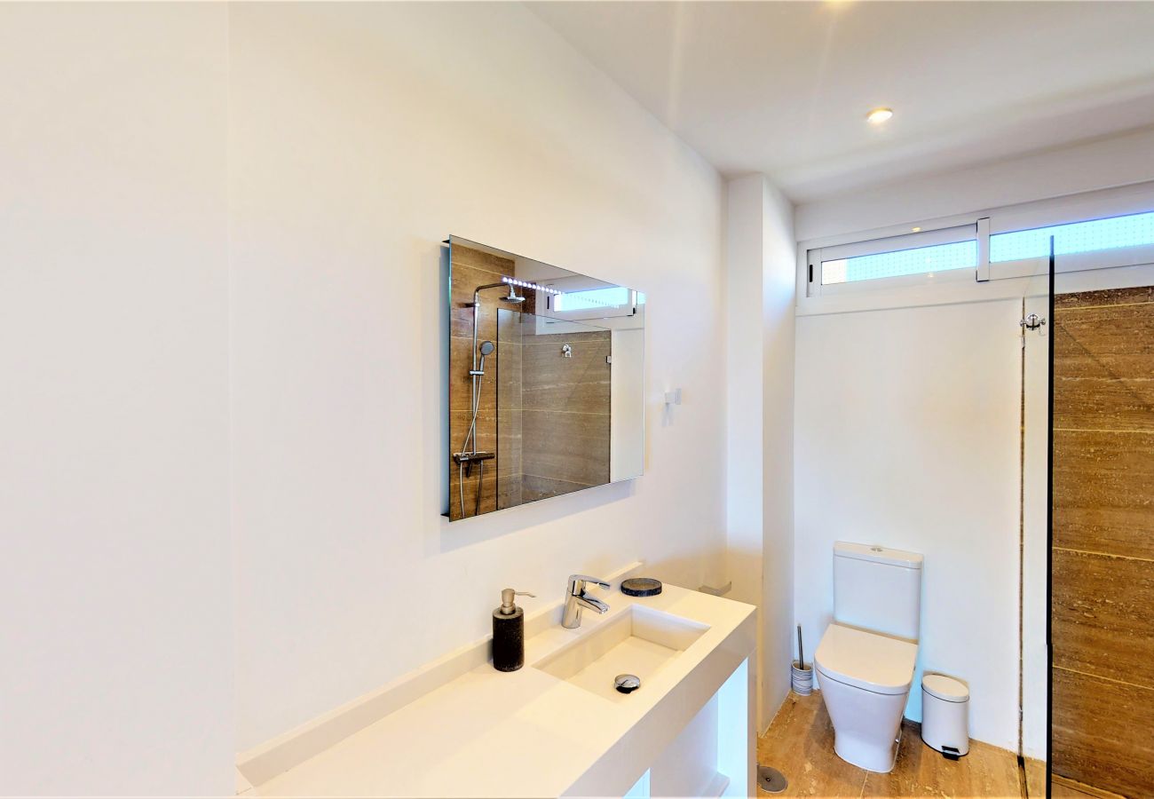 Apartment in Fuengirola - Olimpo - Fuengirola Beachfront Newly Renovated Apa Apartment in Fuengirola - Olimpo - Fuengirola Beachfront Newly Renovated Apa