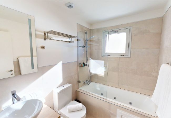 Apartment in Fuengirola - Panorámica views - Superb Luxury Apartment Apartment in Fuengirola - Panorámica views - Superb Luxury Apartment