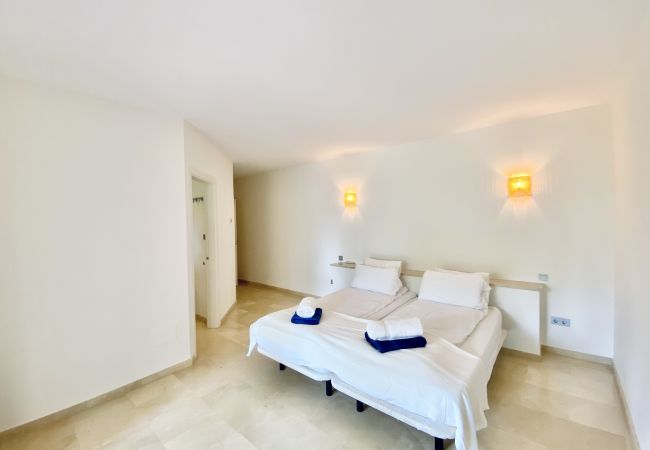 Villa in Mijas Costa - Villa Medina de Torrenueva - Amazing Sea View Vill Villa in Mijas Costa - Villa Medina de Torrenueva - Amazing Sea View Vill