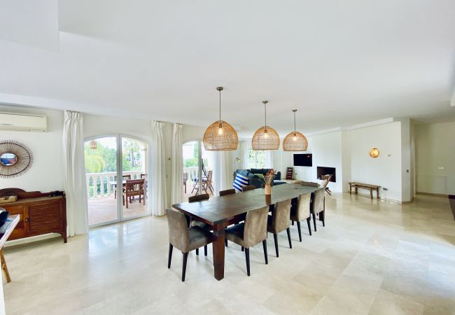 Villa in Mijas Costa - Villa Medina de Torrenueva - Amazing Sea View Vill Villa in Mijas Costa - Villa Medina de Torrenueva - Amazing Sea View Vill
