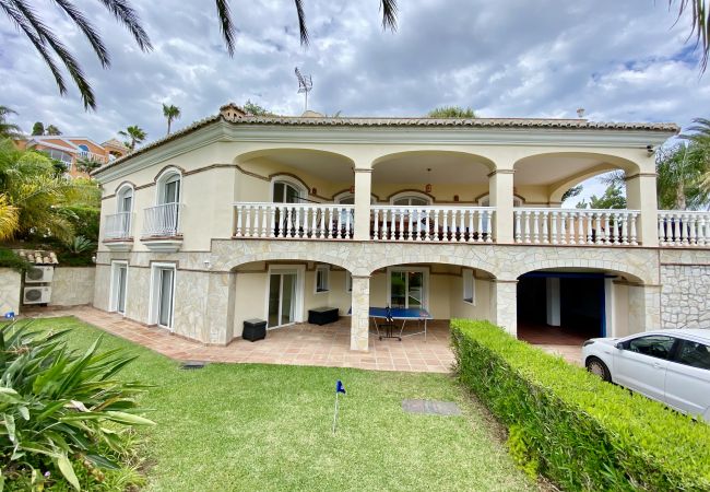 Villa in Mijas Costa - Villa Medina de Torrenueva - Amazing Sea View Vill Villa in Mijas Costa - Villa Medina de Torrenueva - Amazing Sea View Vill
