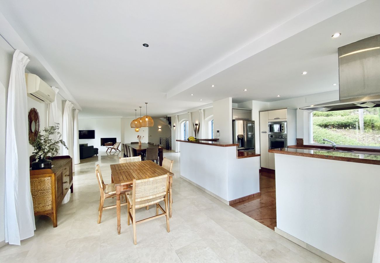 Villa in Mijas Costa - Villa Medina de Torrenueva - Amazing Sea View Vill Villa in Mijas Costa - Villa Medina de Torrenueva - Amazing Sea View Vill
