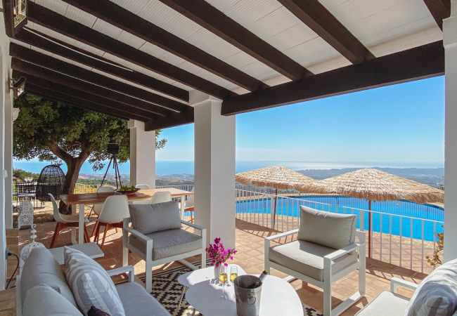 Villa in Mijas Pueblo - Villa Las Monjas - Astonishing Panoramic Sea View Villa in Mijas Pueblo - Villa Las Monjas - Astonishing Panoramic Sea View
