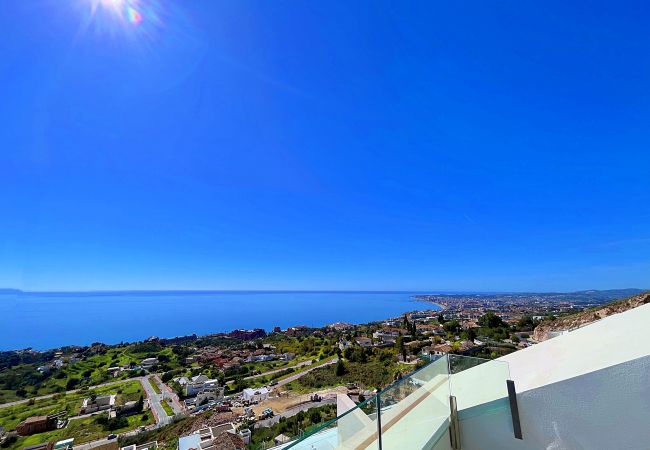 Apartment in Benalmádena - Stupa Hills V - Luxury Sea View Dúplex Apartment in Benalmádena - Stupa Hills V - Luxury Sea View Dúplex