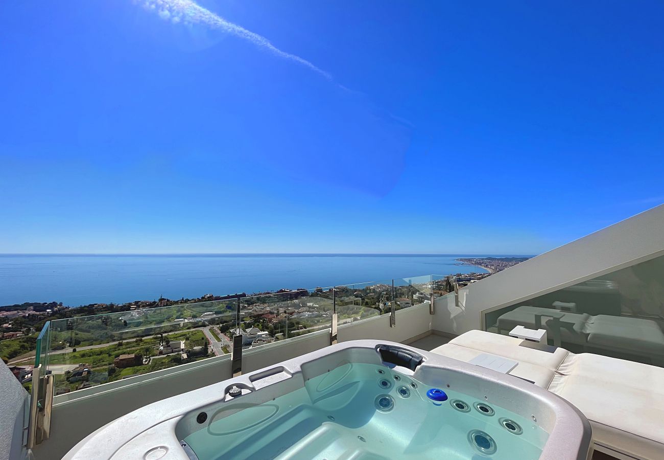 Apartment in Benalmádena - Stupa Hills V - Luxury Sea View Dúplex