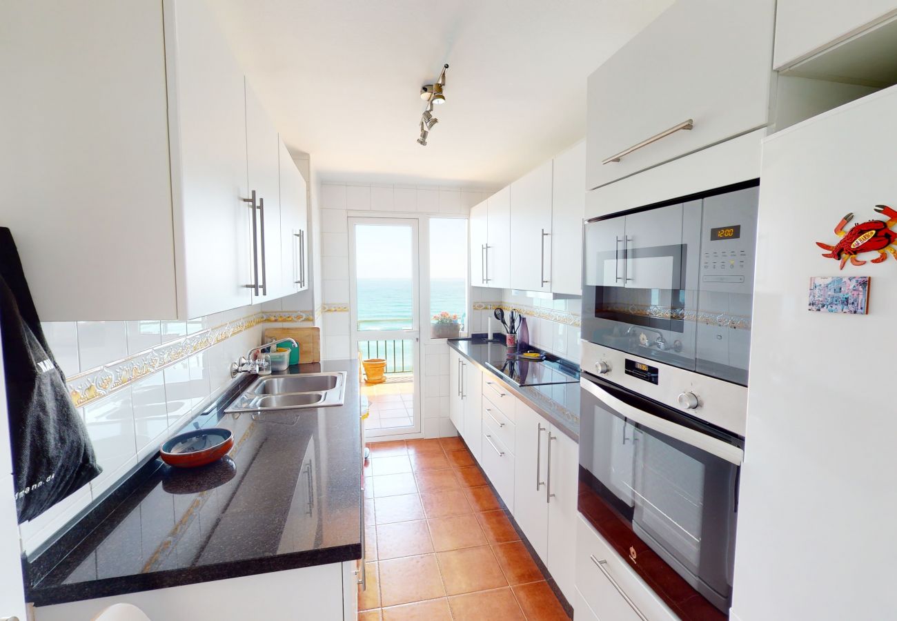 Apartment in Fuengirola - Olimpo II The Cruise - Front Line Beach Apartment in Fuengirola - Olimpo II The Cruise - Front Line Beach