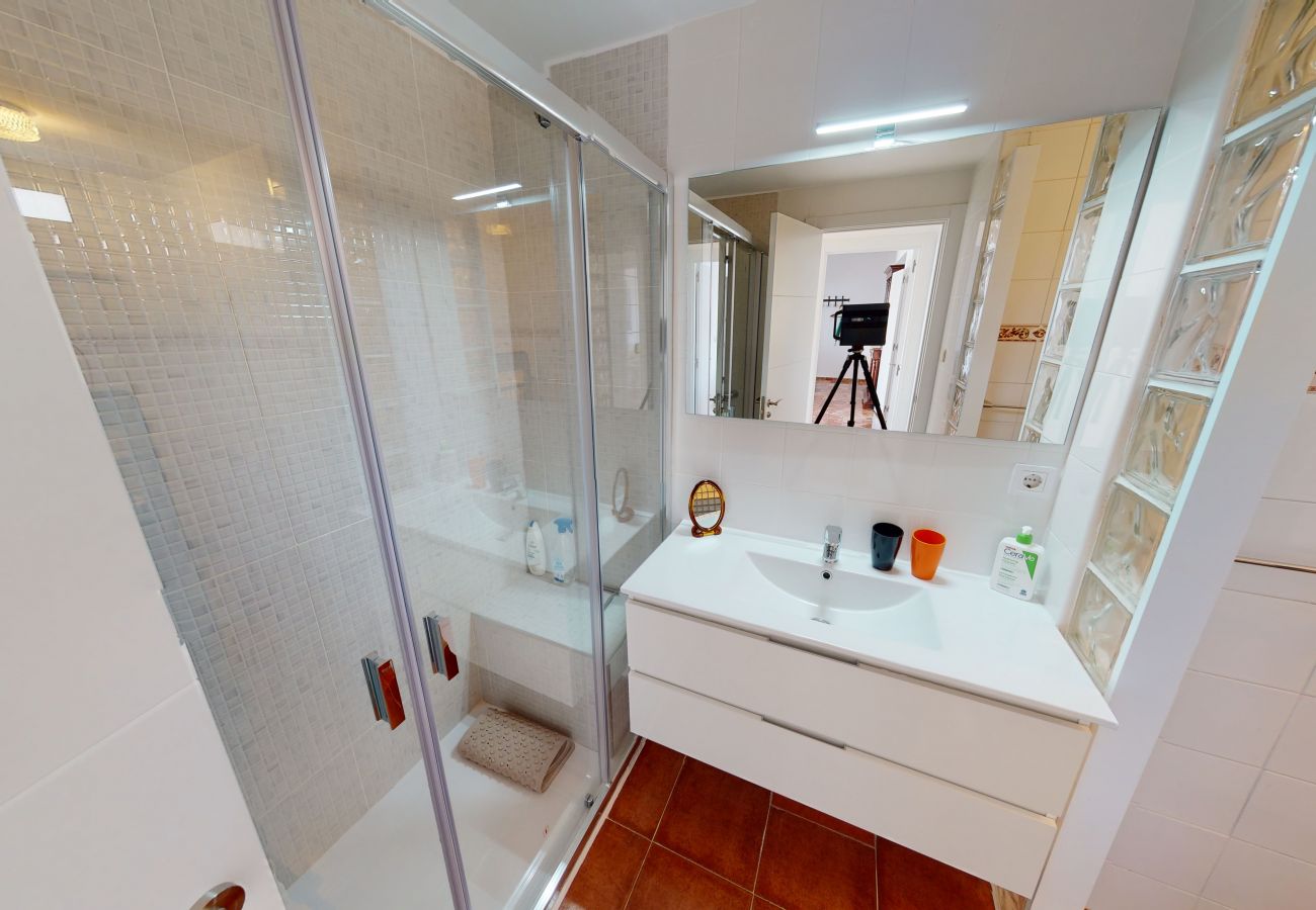 Apartment in Fuengirola - Olimpo II The Cruise - Front Line Beach Apartment in Fuengirola - Olimpo II The Cruise - Front Line Beach