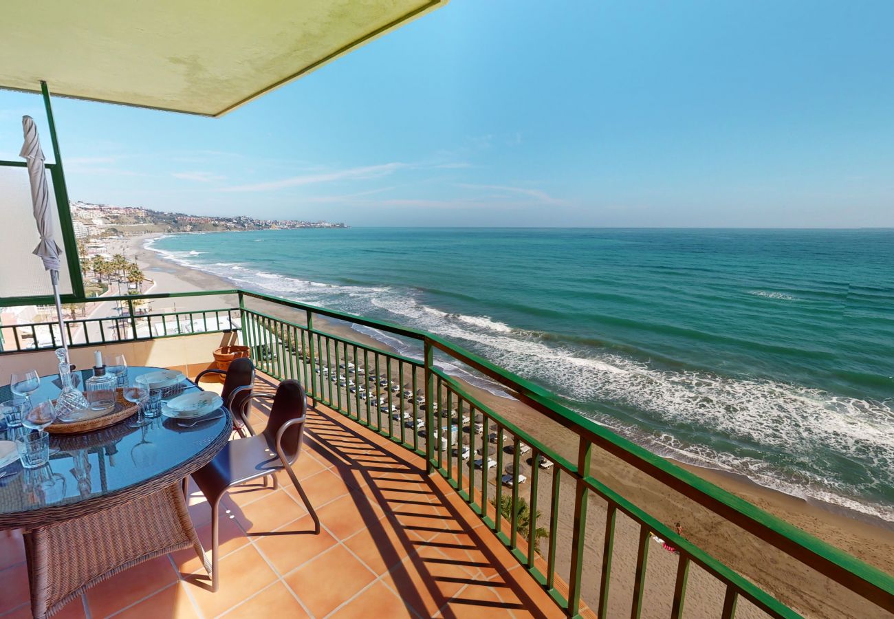 Apartment in Fuengirola - Olimpo II The Cruise - Front Line Beach Apartment in Fuengirola - Olimpo II The Cruise - Front Line Beach