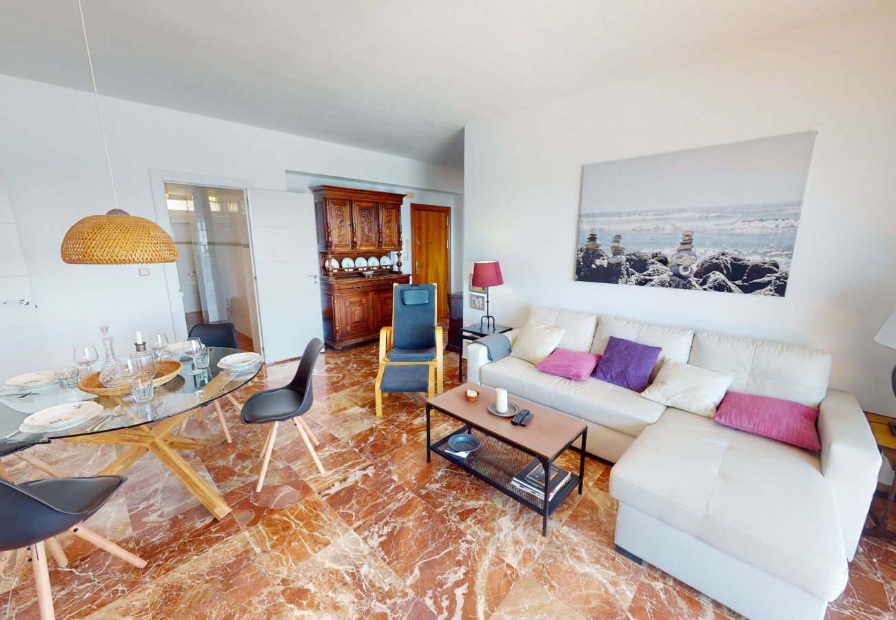 Apartment in Fuengirola - Olimpo II The Cruise - Front Line Beach Apartment in Fuengirola - Olimpo II The Cruise - Front Line Beach