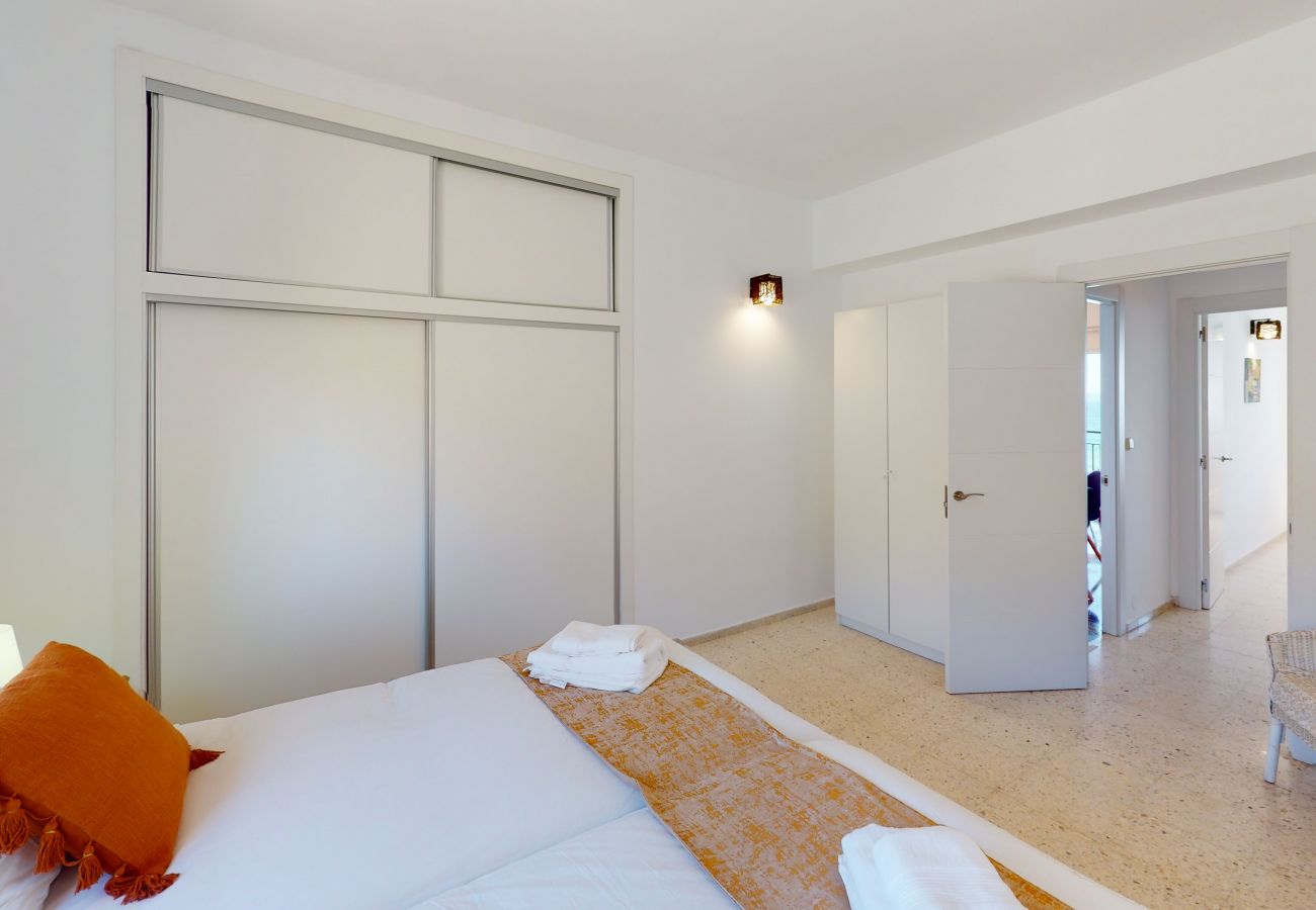 Apartment in Fuengirola - Olimpo II The Cruise - Front Line Beach Apartment in Fuengirola - Olimpo II The Cruise - Front Line Beach