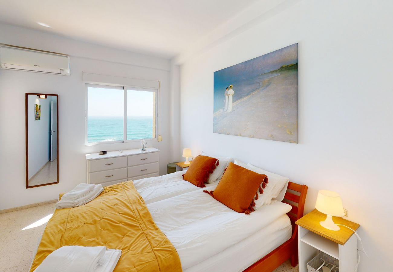 Apartment in Fuengirola - Olimpo II The Cruise - Front Line Beach Apartment in Fuengirola - Olimpo II The Cruise - Front Line Beach