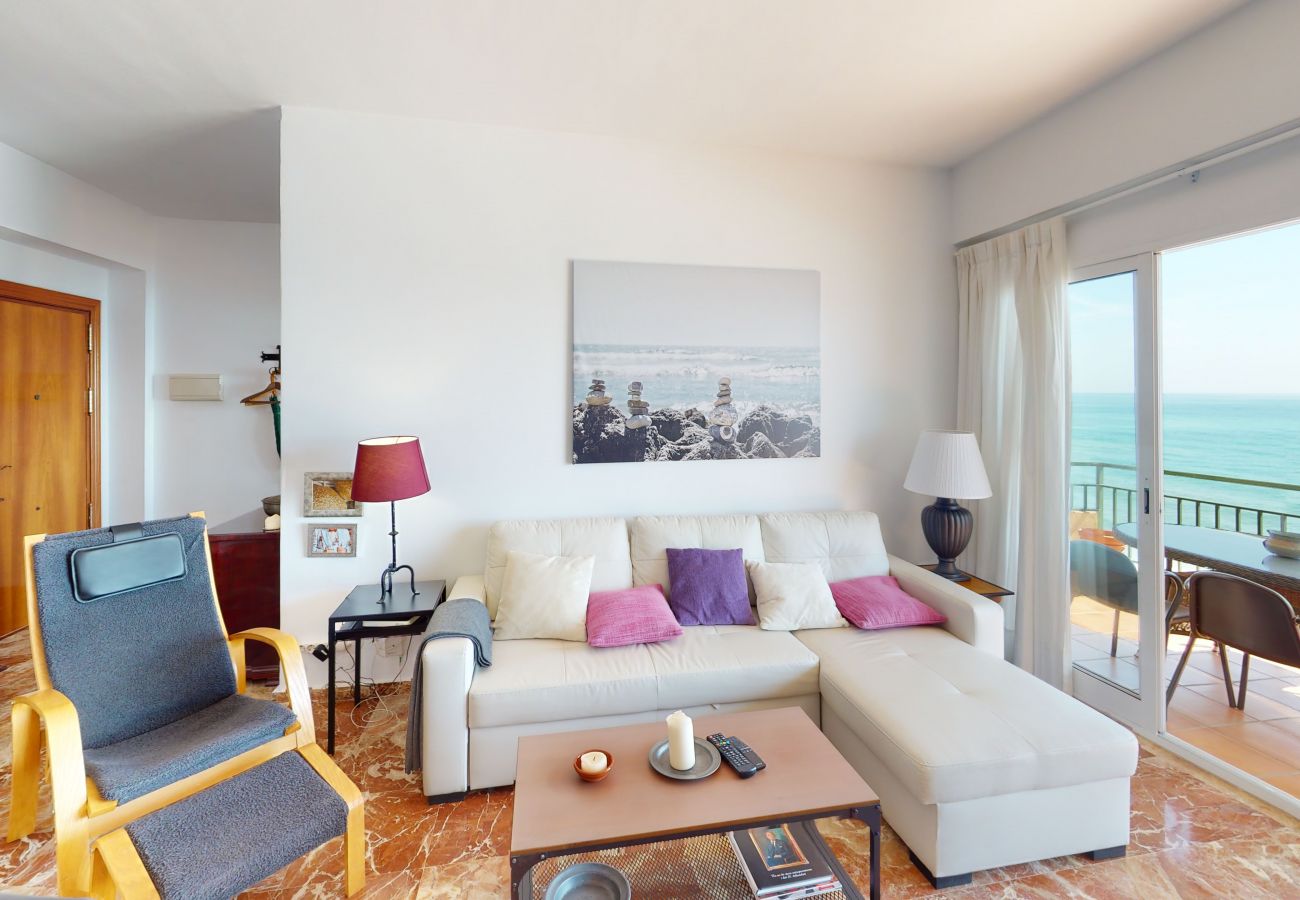 Apartment in Fuengirola - Olimpo II The Cruise - Front Line Beach Apartment in Fuengirola - Olimpo II The Cruise - Front Line Beach