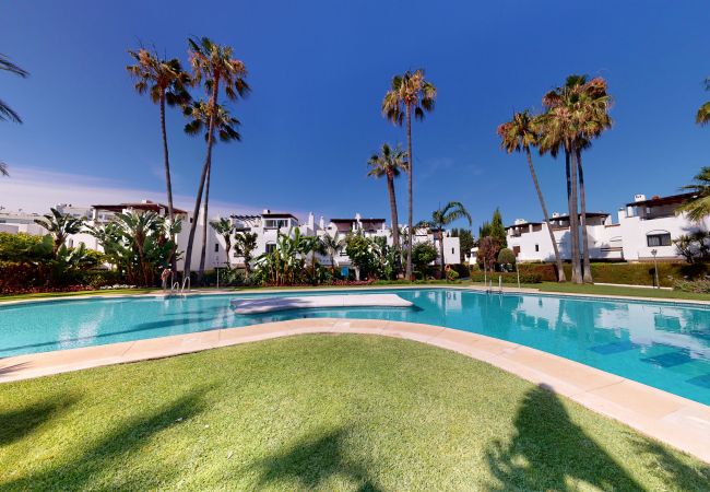 Terraced House in Marbella - Guadalvillas - Luxury Beachside Townhouse Terraced House in Marbella - Guadalvillas - Luxury Beachside Townhouse