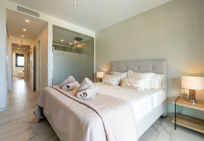 Apartment in Estepona - Miradores del Sol II - Luxury Apartment Cancelada Apartment in Estepona - Miradores del Sol II - Luxury Apartment Cancelada